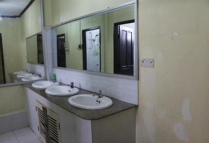 带共用浴室的标准房间, Rainbow Hotel Vientiane