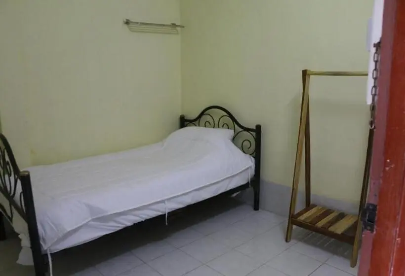 バスルーム共有のシングルスタンダード, Rainbow Hotel Vientiane