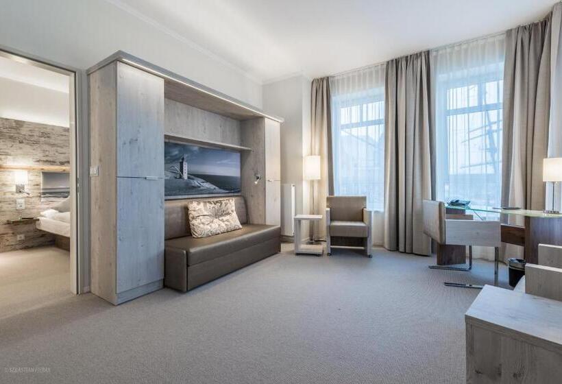 جناح, Arkadenhaus   Hotel Freiherr Von Schwarzenberg