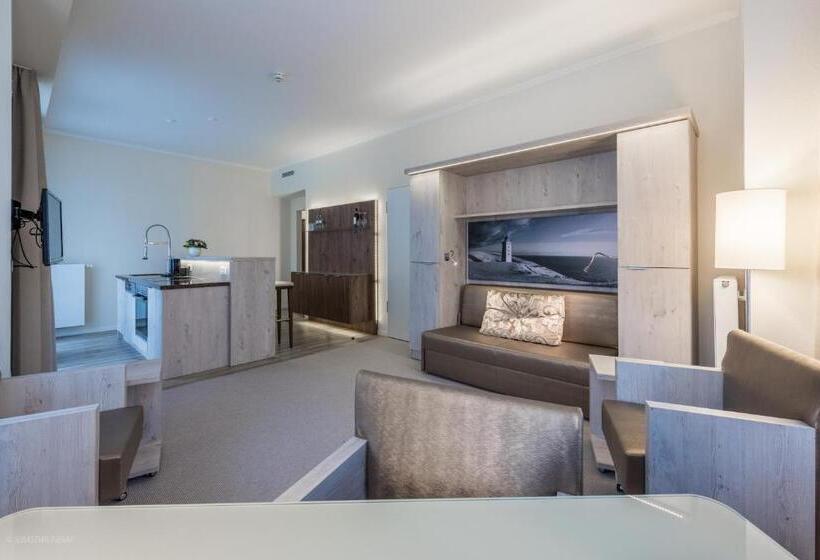 جناح, Arkadenhaus   Hotel Freiherr Von Schwarzenberg