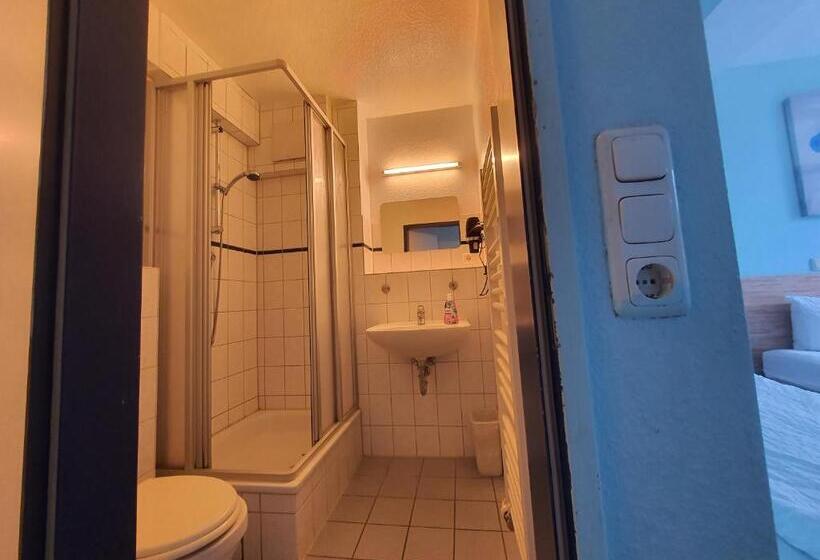 标准三人间, Ambiente By Next Inn