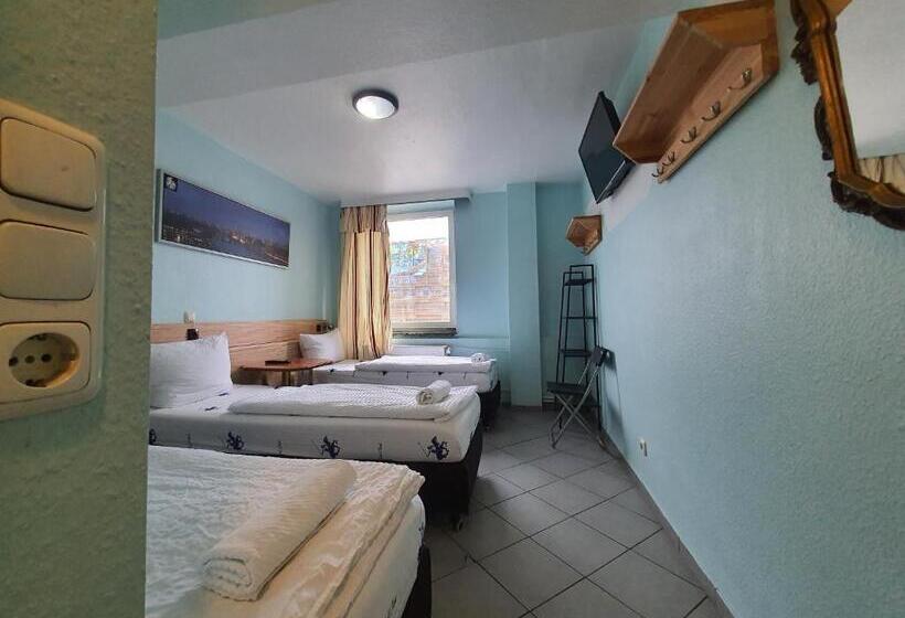 Quarto Triplo Estandar, Ambiente By Next Inn