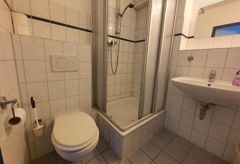 标准三人间, Ambiente By Next Inn