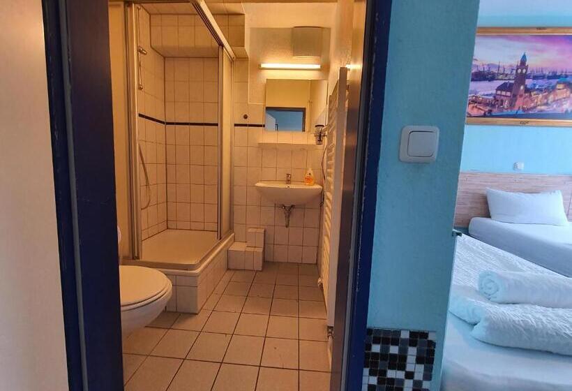 标准三人间, Ambiente By Next Inn