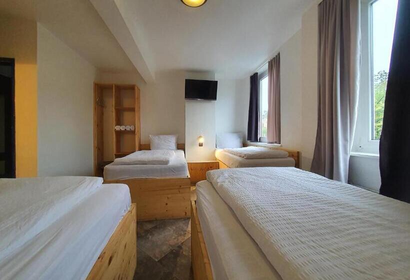 四人标准间, Ambiente By Next Inn