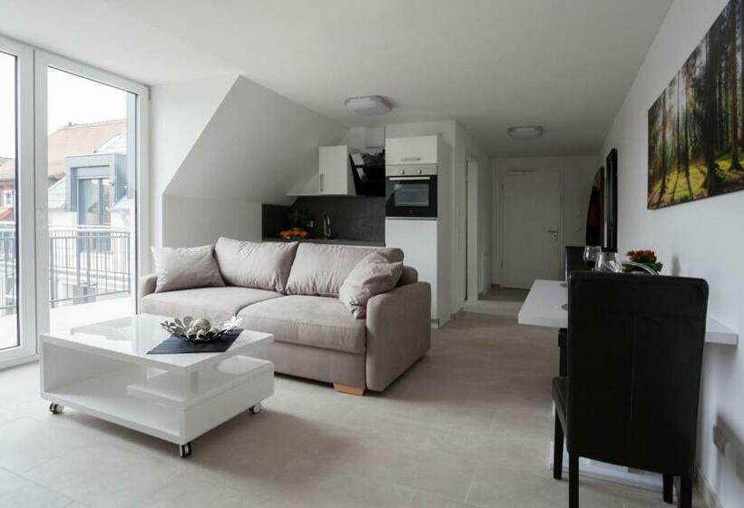 Студия Стандарт, Amelie Chez Inez