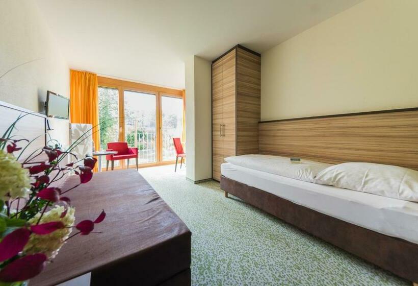 标准单人间, Ammerseehäuser