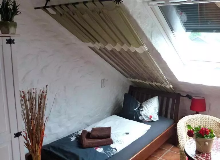 スタンダードスタジオ, Apartmenthaus Casa Palma