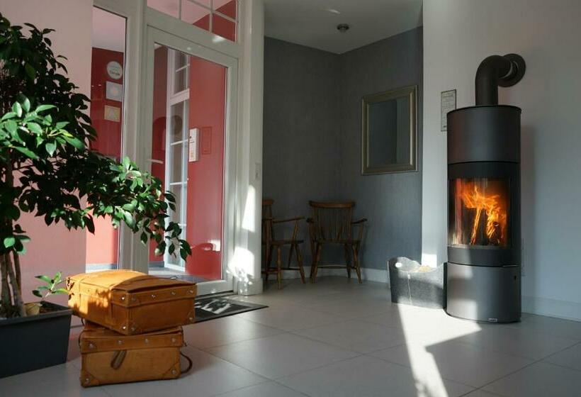 带1个卧室的带阳台的公寓, Appartements An Der Therme