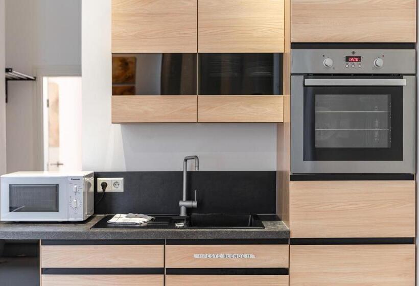 带1个卧室的带阳台的公寓, Appartements An Der Therme