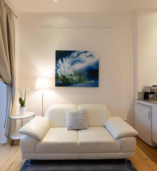 带1个卧室的带阳台的公寓, Appartements An Der Therme