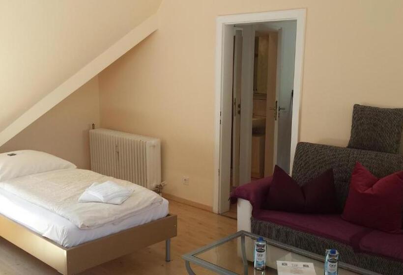 غرفة قياسية ثلاثية, Barcelona Bed & Breakfast