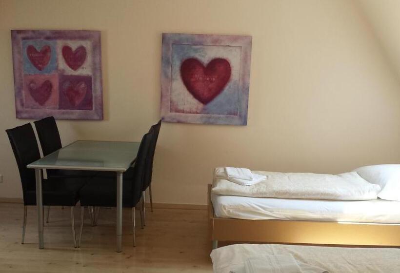 غرفة قياسية ثلاثية, Barcelona Bed & Breakfast