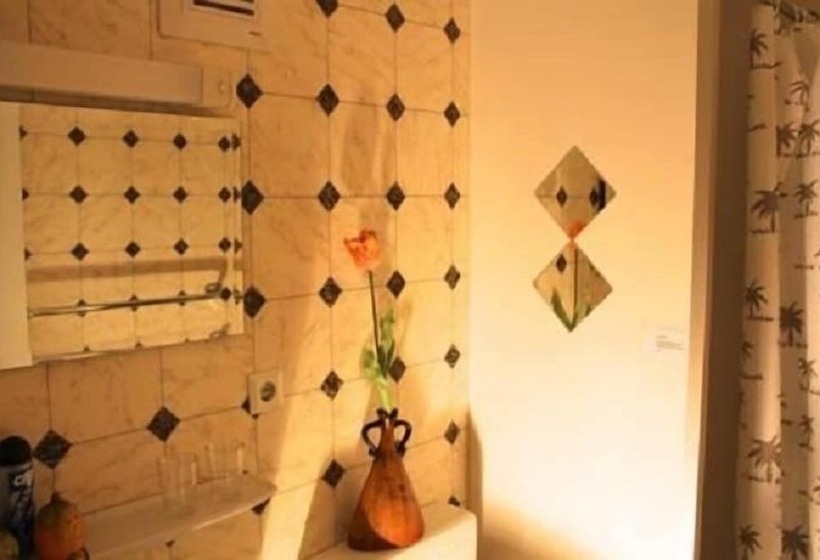 Номер Стандарт, Die Gurkenscheune Frühstückspension