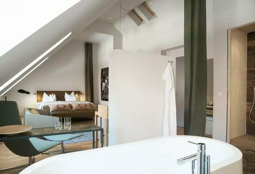 スーペリアースイート, Emmerich Hotel Görlitz