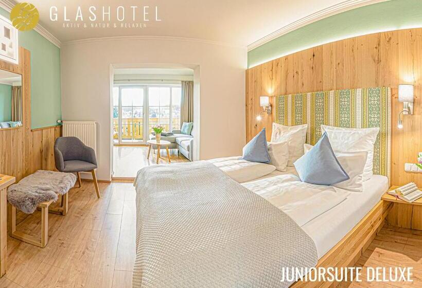 小型豪华套房, Glas