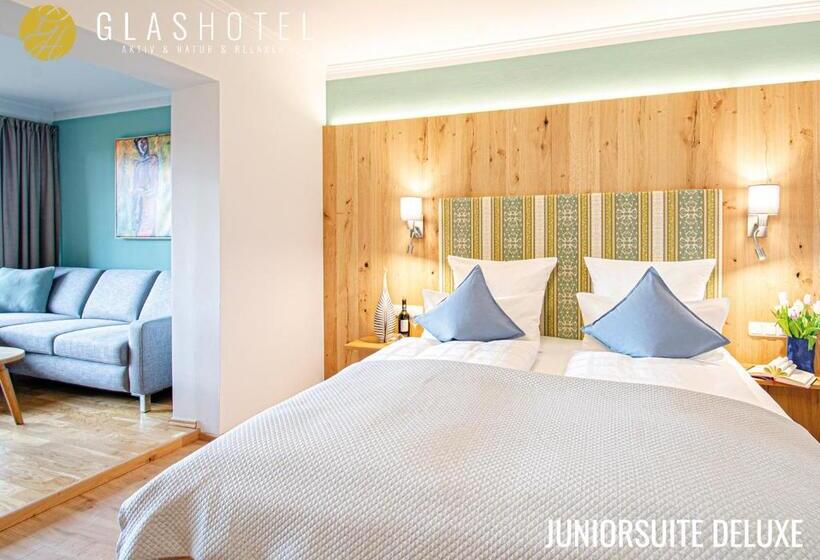 小型豪华套房, Glas