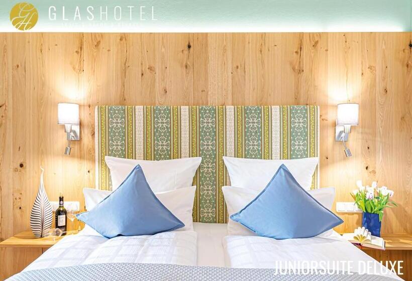 小型豪华套房, Glas