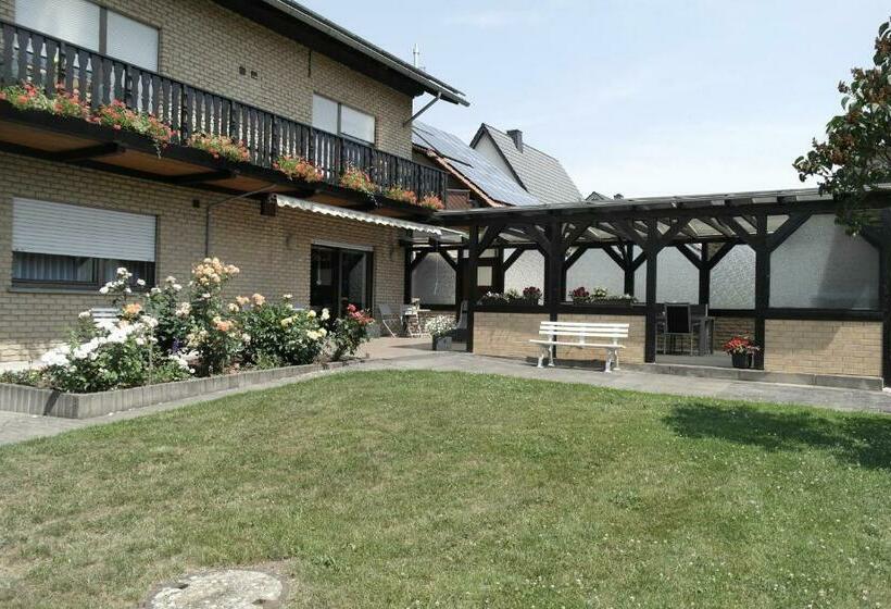 스탠다드 트리플 룸, Gisela S Gästehaus Brakel   Self Check In