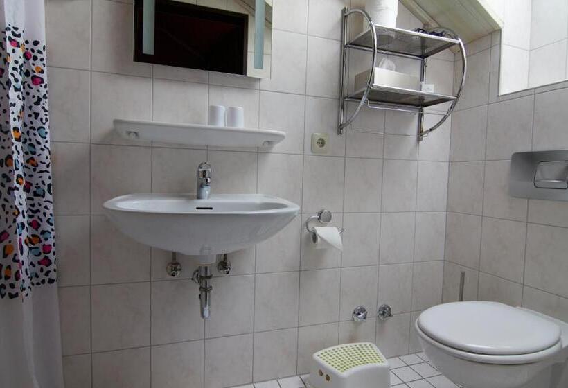 스탠다드 트리플 룸, Gisela S Gästehaus Brakel   Self Check In