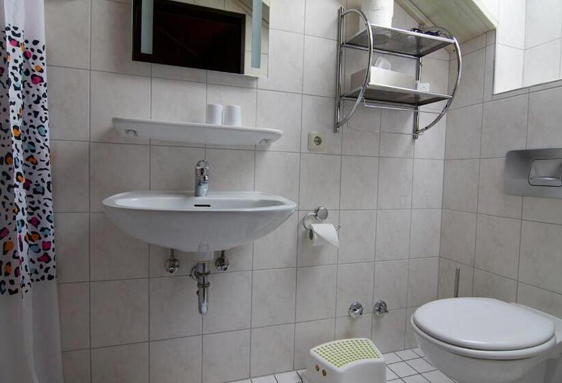 스탠다드 트리플 룸, Gisela S Gästehaus Brakel   Self Check In