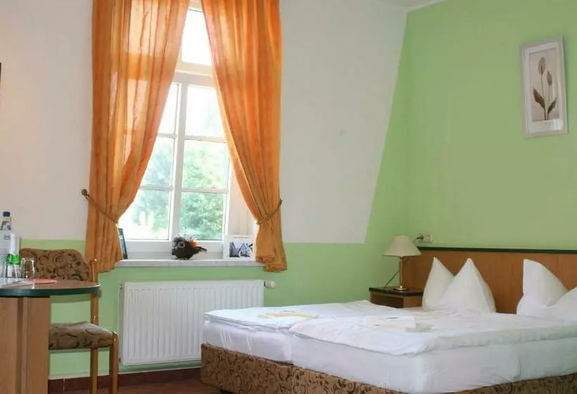 Standard Room with Balcony, Haus Kehrwieder   Hotel Am Kur Café