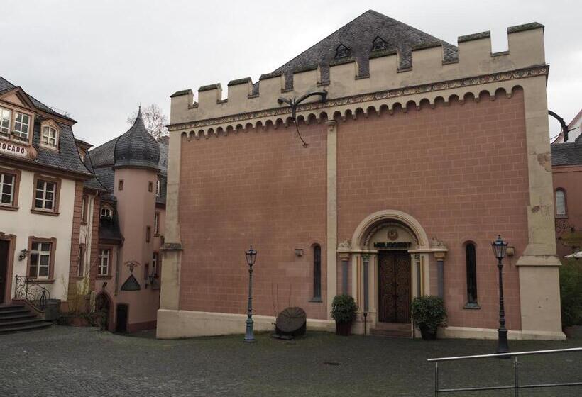 דירת חדר, Havana