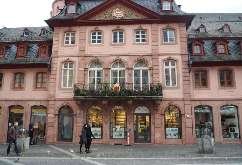 דירת חדר, Havana