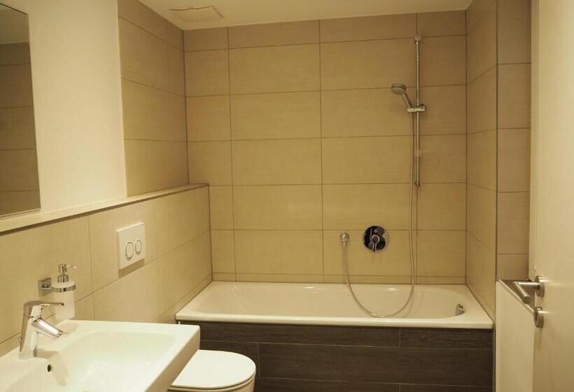 דירת חדר דלוקס, Havana