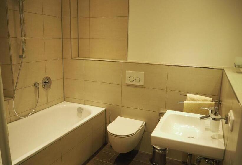 דירת חדר דלוקס, Havana