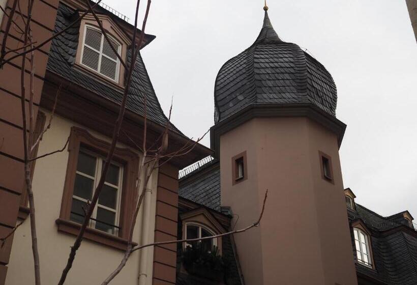 דירת חדר דלוקס, Havana