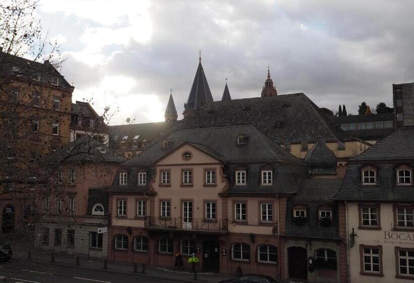 דירת חדר דלוקס, Havana