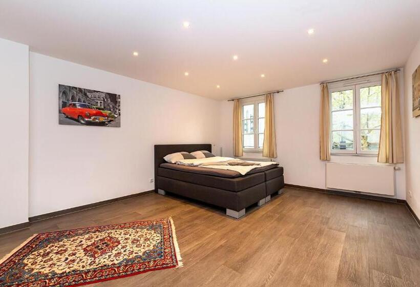 דירת חדר דלוקס, Havana