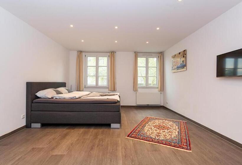 דירת חדר דלוקס, Havana