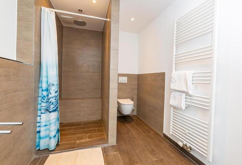 דירת חדר, Havana