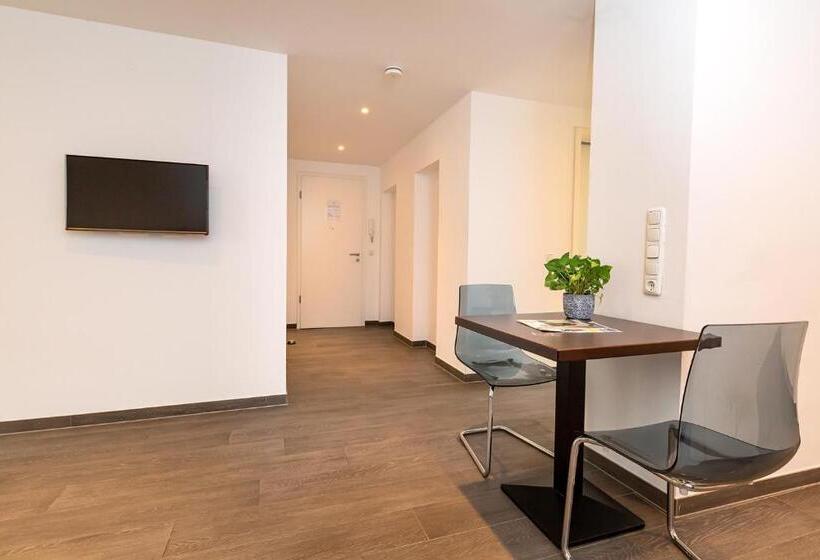 דירת חדר דלוקס, Havana