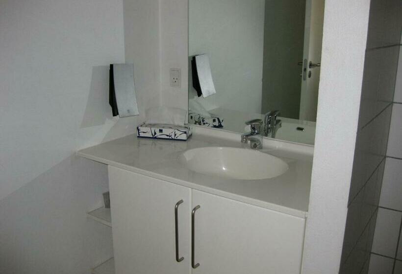 家庭间, Korning B&b