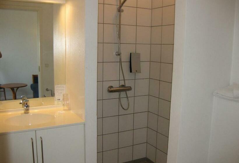 标准间, Korning B&b