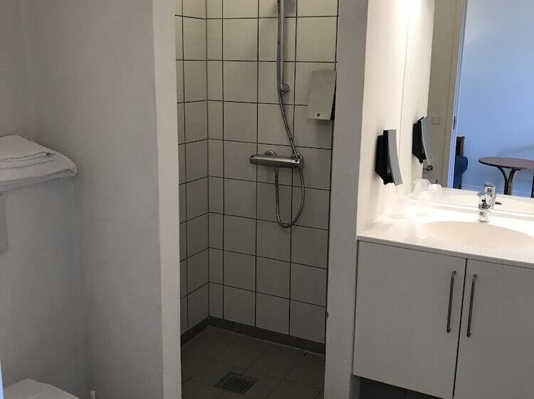 标准单人间, Korning B&b