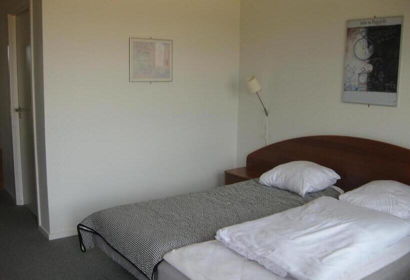 标准单人间, Korning B&b