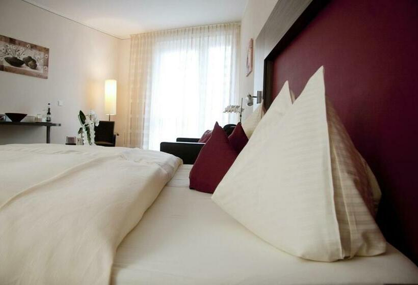 Номер Стандарт Индивидуальный, Linner