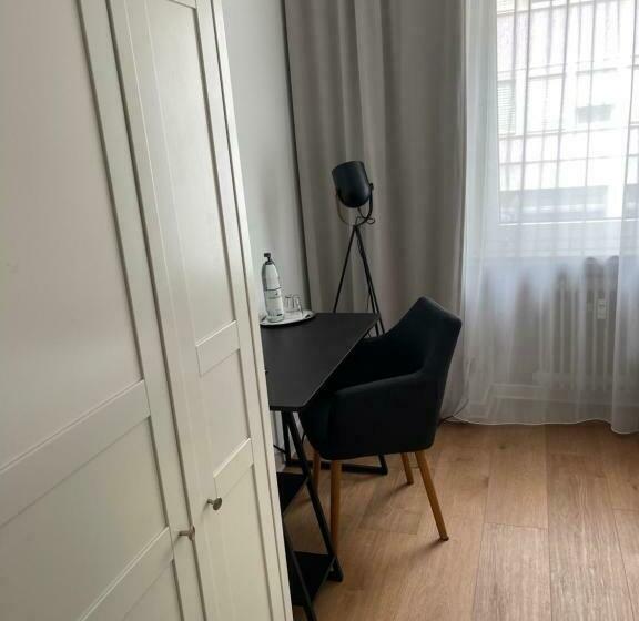 חדר סטנדרט יחיד, Max Hotel Düsseldorf Self Check In