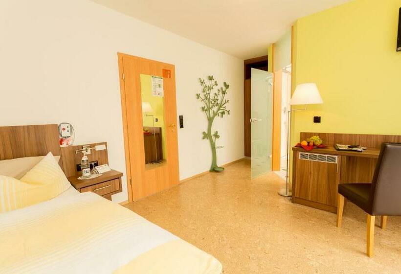 标准单人间, Muschinsky