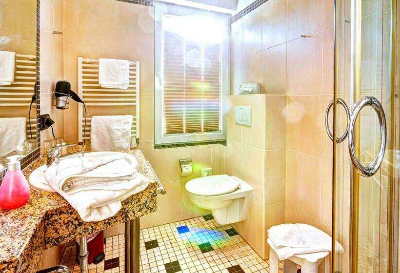 标准间, Muschinsky