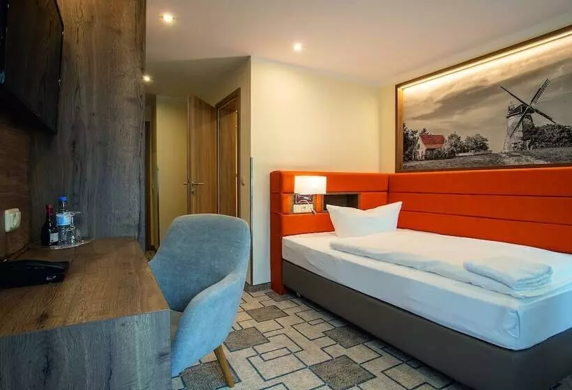 スタンダードシングルルーム, Ostseehotel Villen Im Park   Ein Rovell