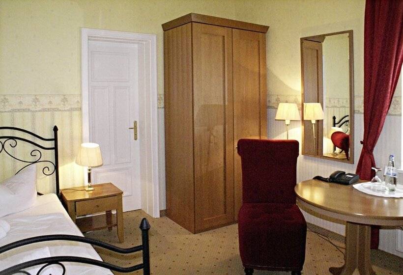 스탠다드 싱글 룸, Ostseehotel Villen Im Park Ein Rovell