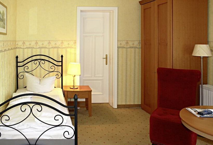 스탠다드 싱글 룸, Ostseehotel Villen Im Park Ein Rovell