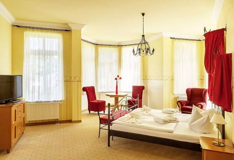 スイート, Ostseehotel Villen Im Park   Ein Rovell