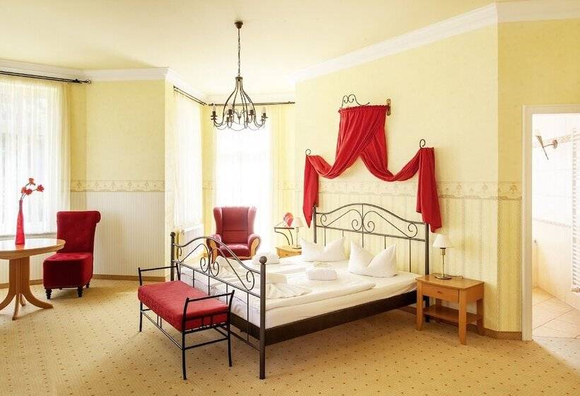 스위트, Ostseehotel Villen Im Park Ein Rovell