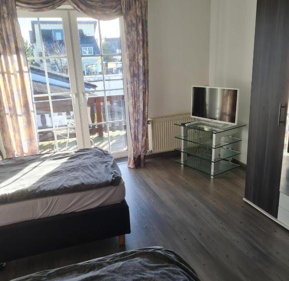 Quarto Deluxe, Pension Prell